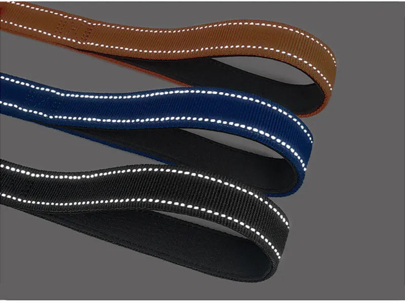 Tactical Retractable Dog Lead with Reflective Trim
