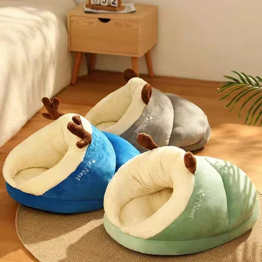 CosySlipper Pet Bed – Warm Washable Bed for Dogs & Cats